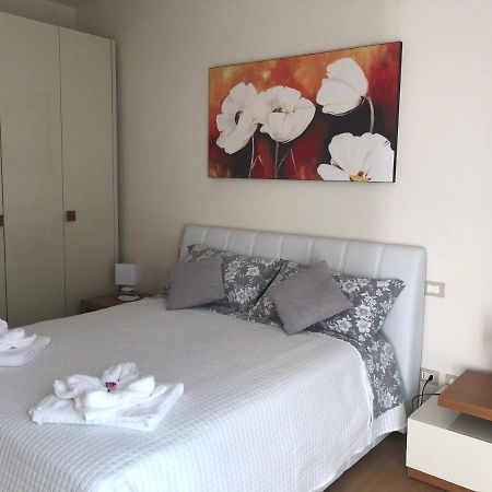 Susyapartment Bardolino Bagian luar foto