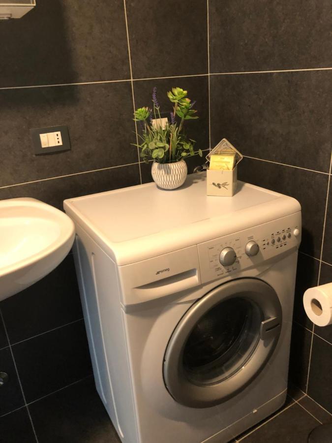Susyapartment Bardolino Bagian luar foto